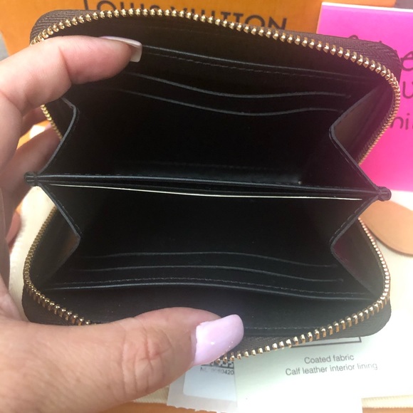 ❌Sold❌ 𝗕𝗡𝗪𝗧 𝘇𝗶𝗽𝗽𝘆 𝗰𝗼𝗶𝗻 𝗽𝘂𝗿𝘀𝗲 - Picture 3 of 15